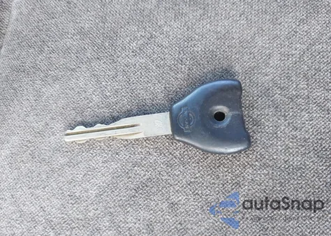 2000 Nissan Sentra Gxe/Xe z USA, uszkodzony, nr VIN 3N1CB51D3YL316998